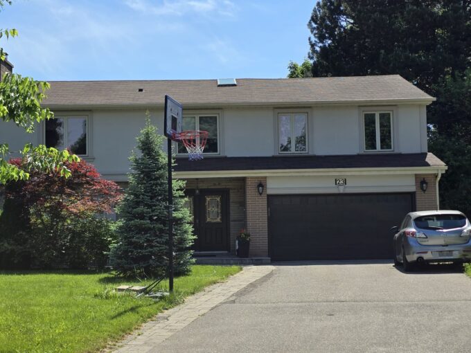 23 Brightly Cres